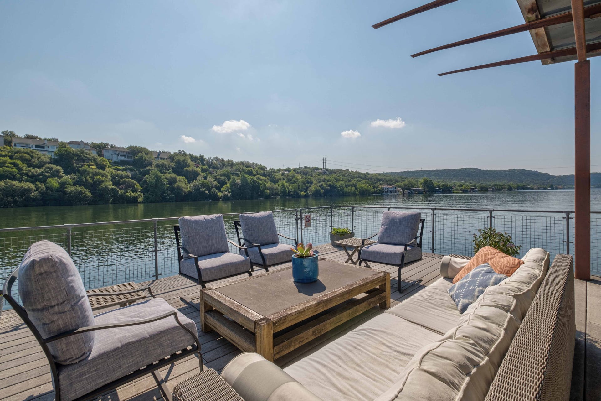1500 Rockcliff Road