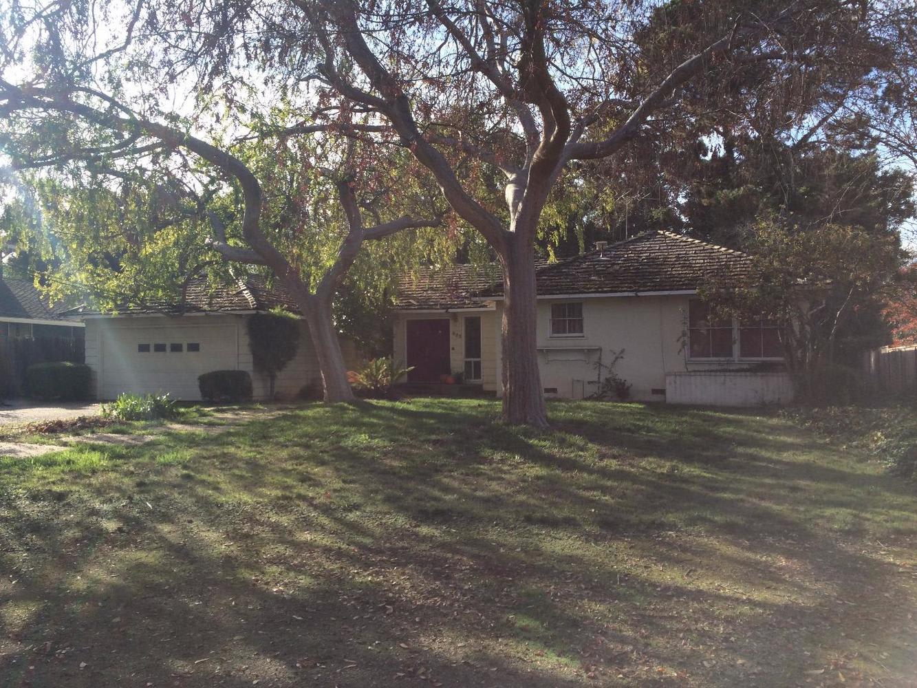 852 Parma Way