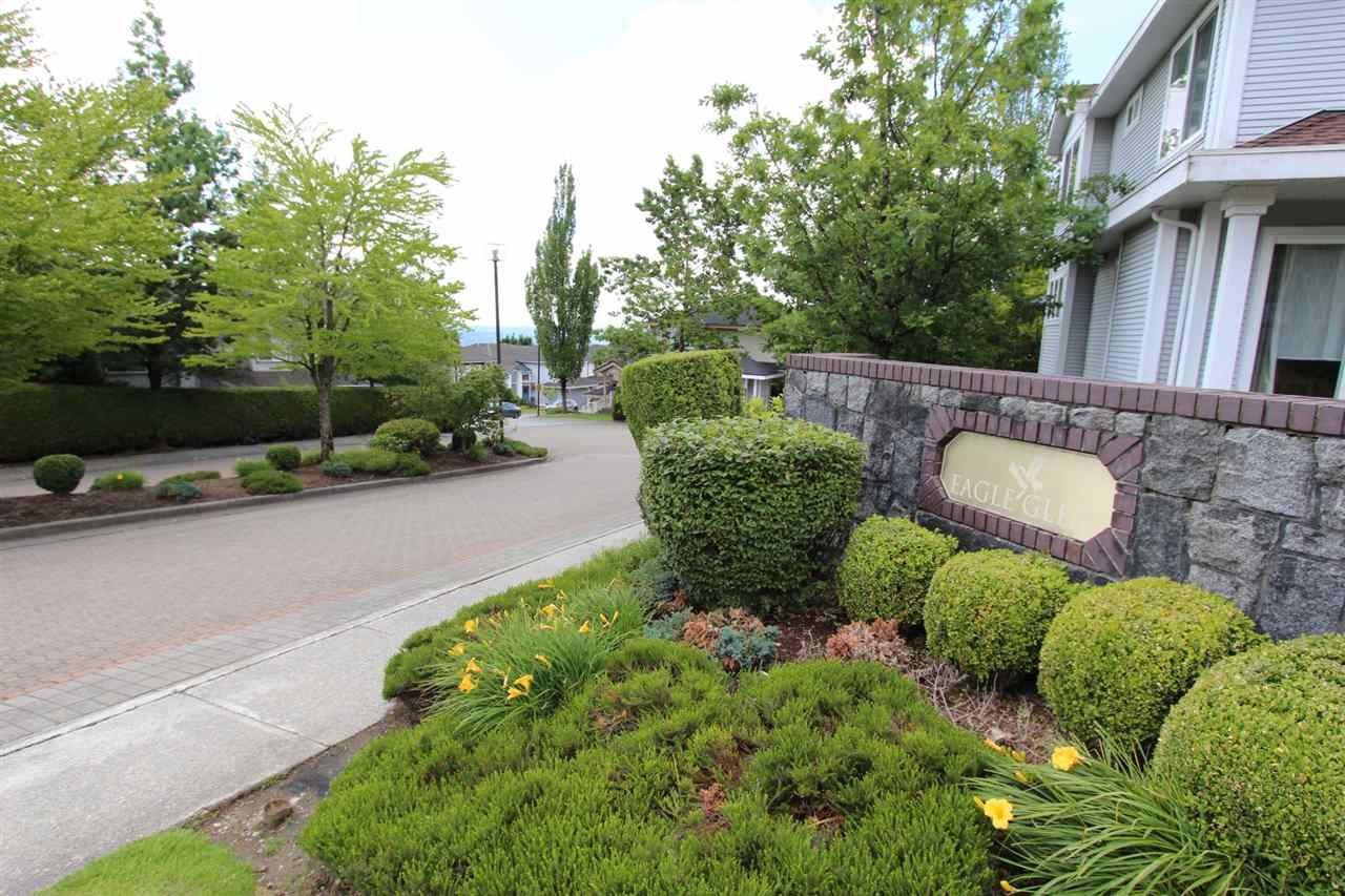 2990 Pinetree Close