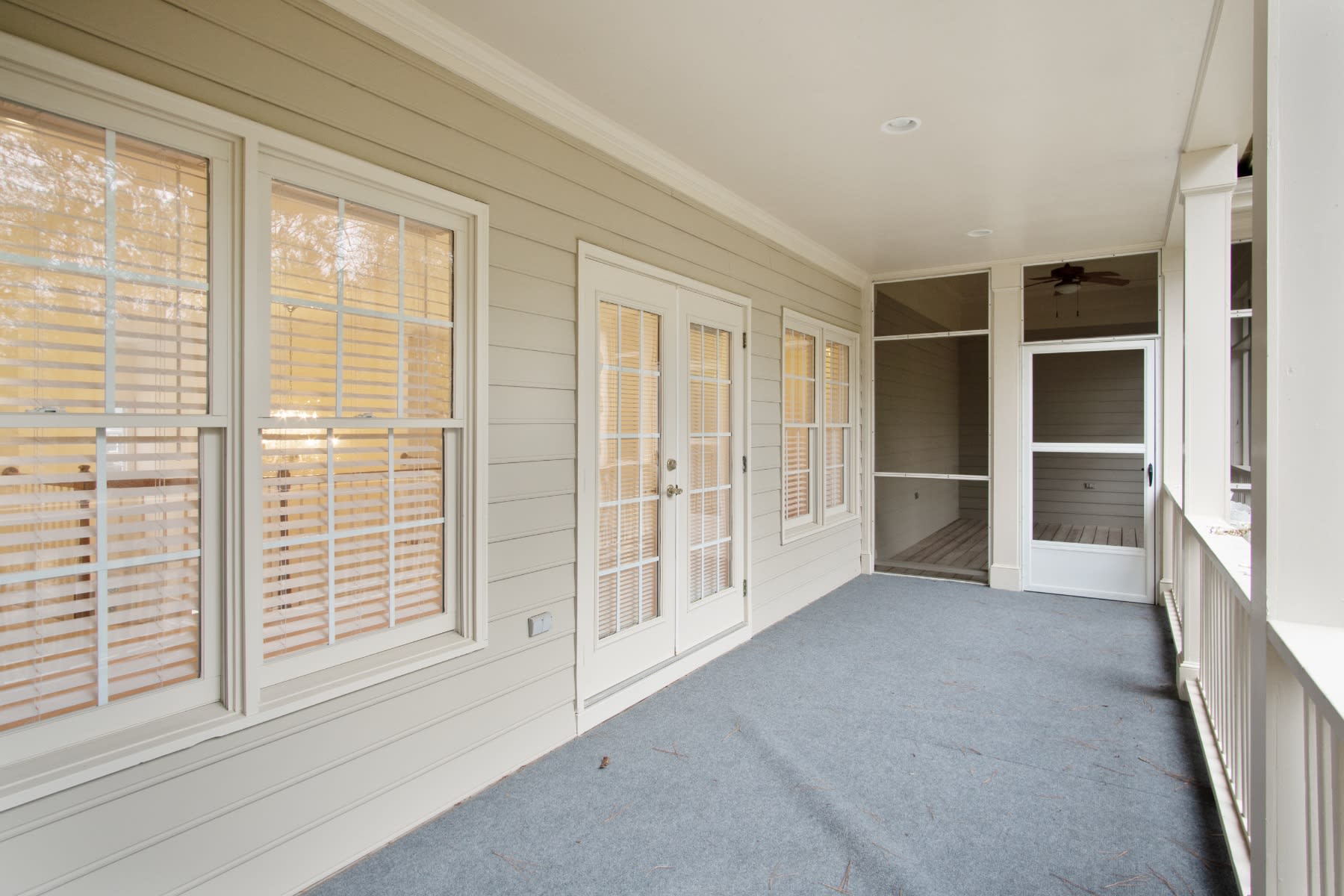 11591 Royal Lane