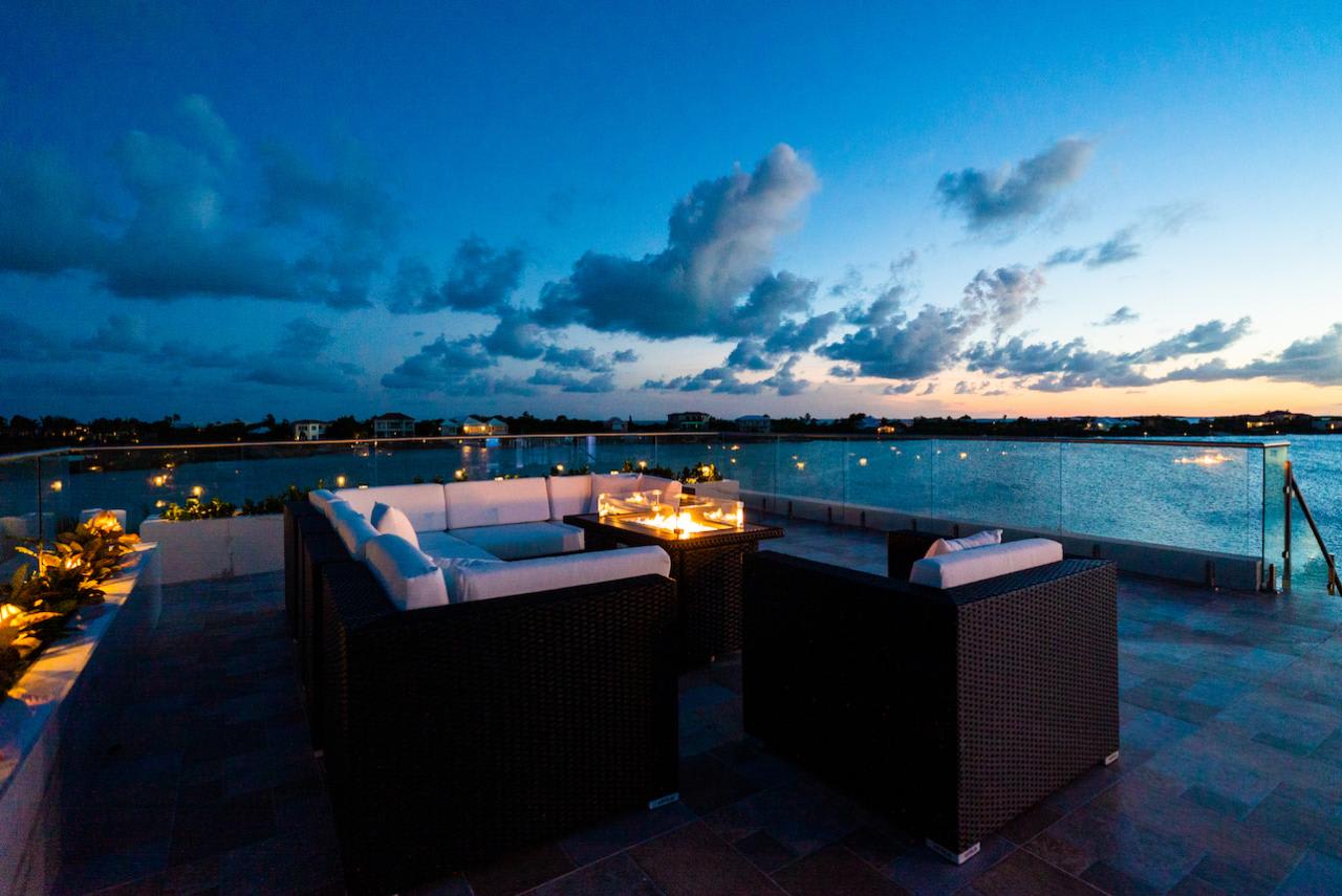 Horizon Beachfront Villa