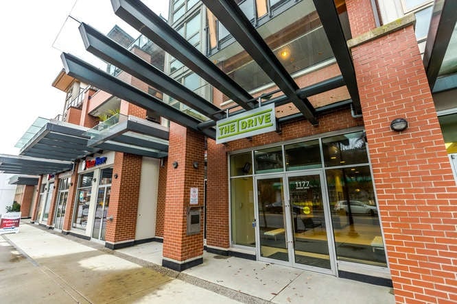 207-1177 Marine Dr