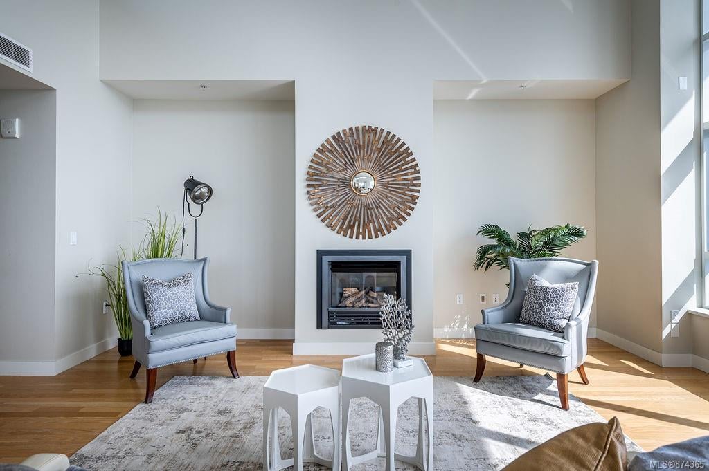 709-9809 Seaport Pl