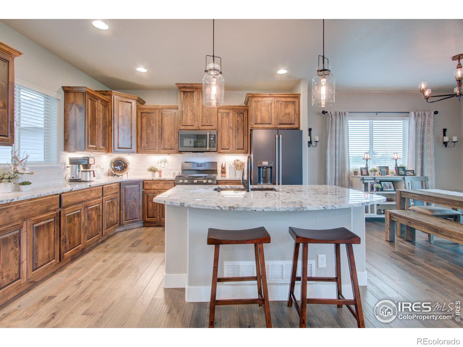 3498 Saguaro Dr