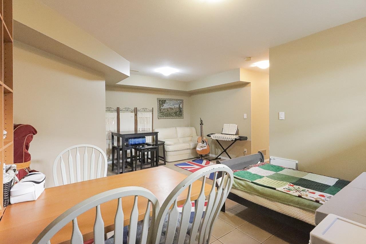 21-8701 16th Avenue, Burnaby
