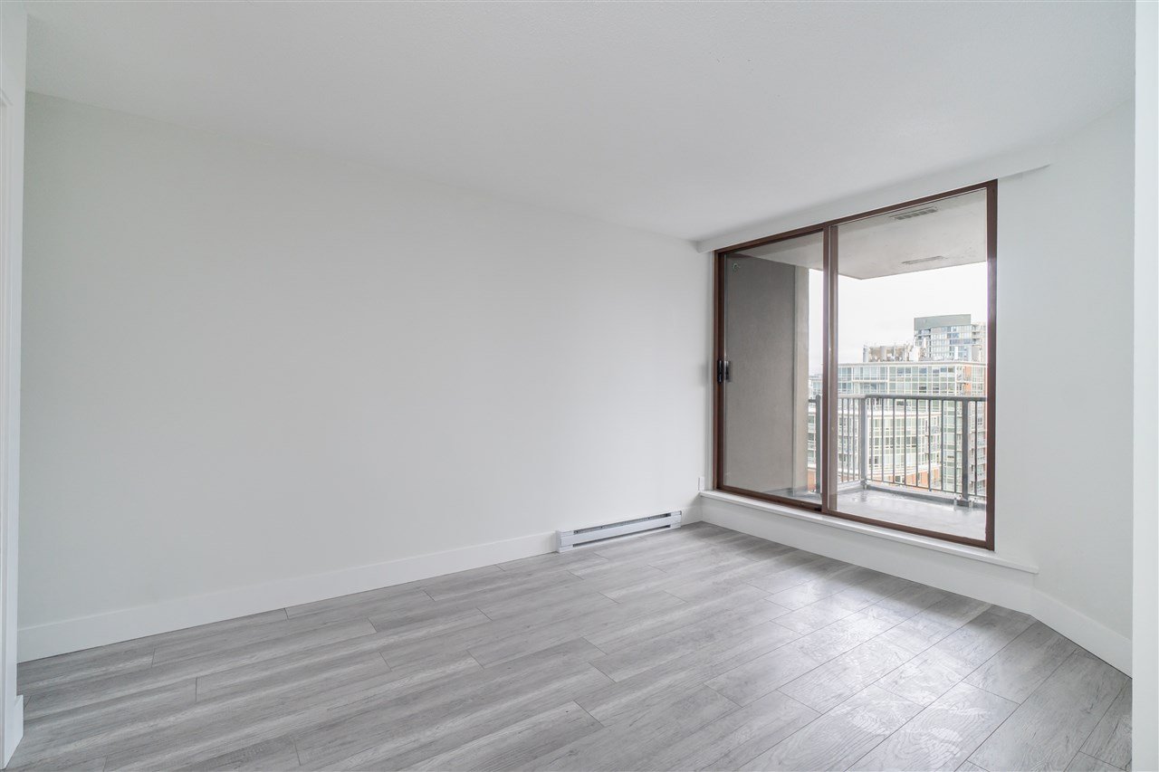 1004-1633 W 8th Ave