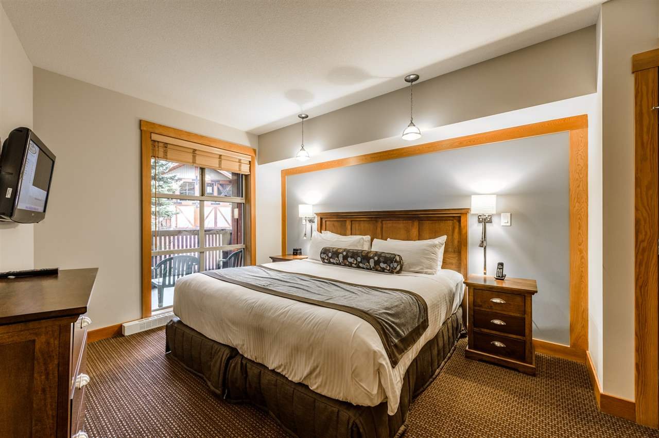 207C-2036 London Ln