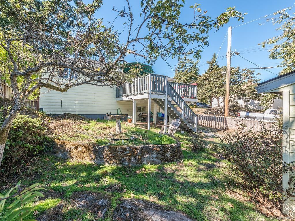 2665 Roseberry Ave