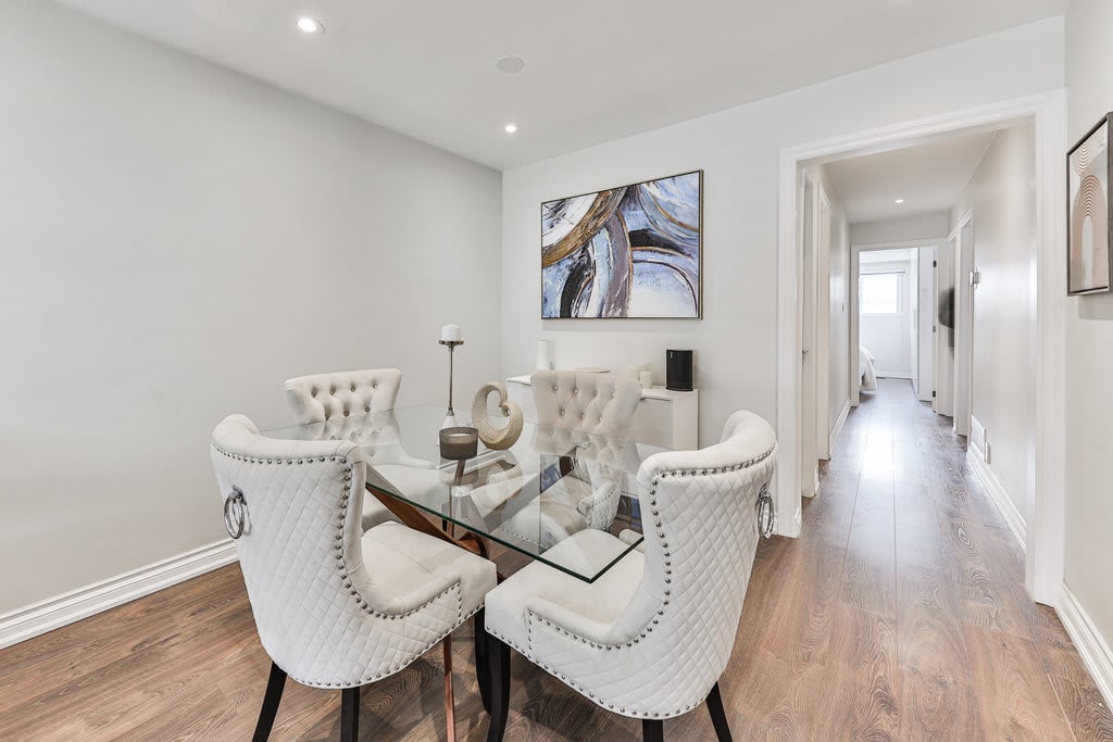 423 Lana Terrace