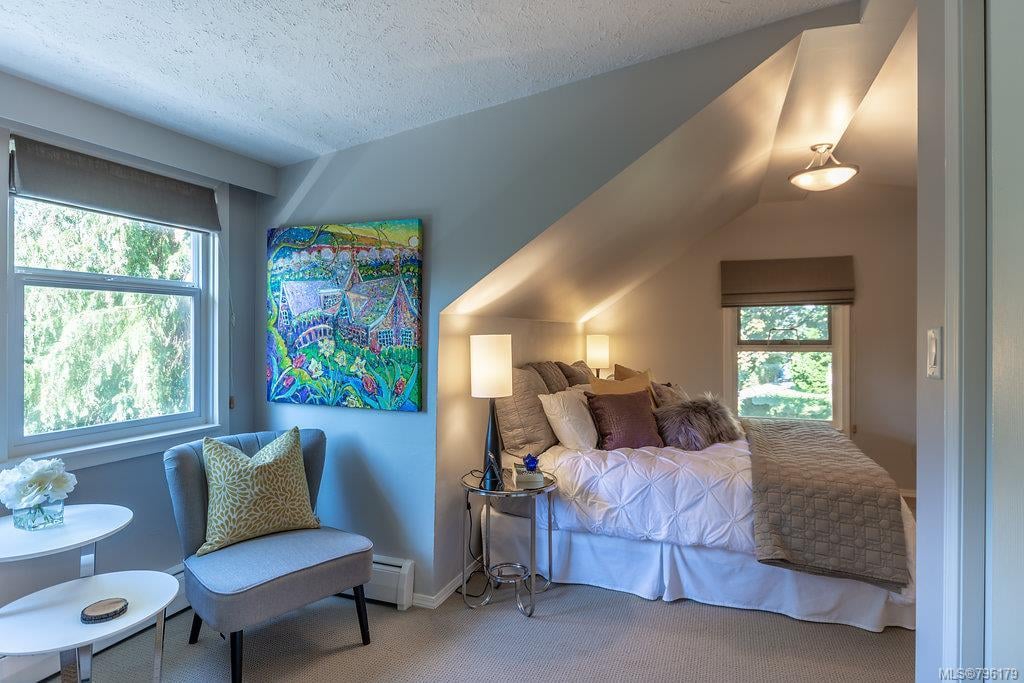 1139 Camrose Cres