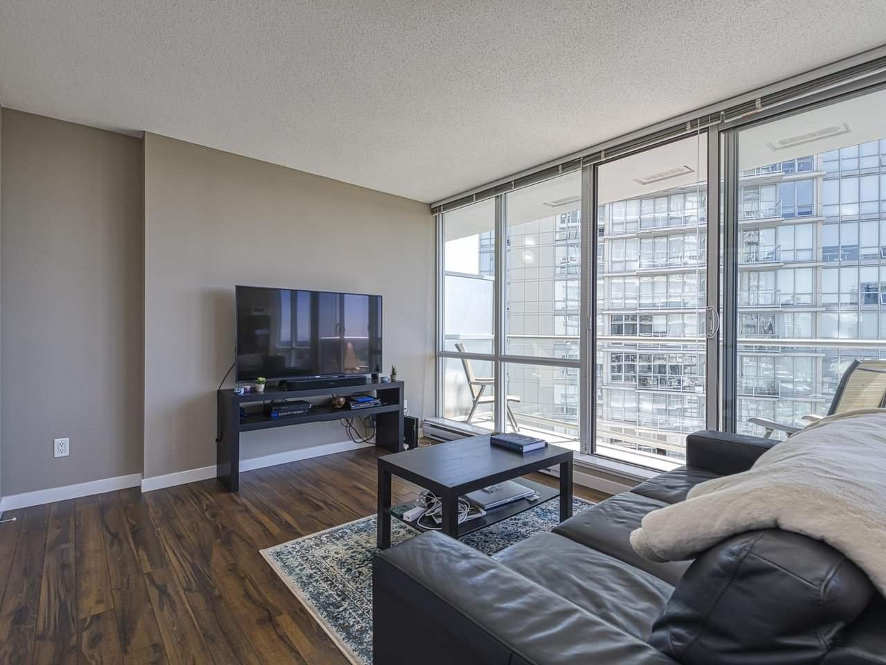 2201-13688 100 Avenue, Surrey
