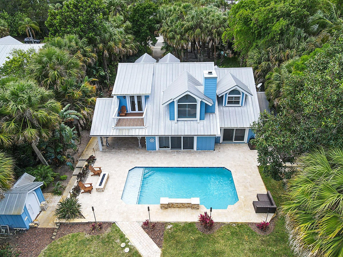 3869 SW Saint Lucie Shores Dr