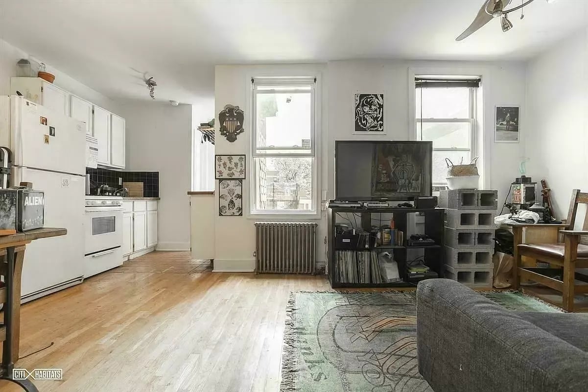 636 Grand Street Unit: 3