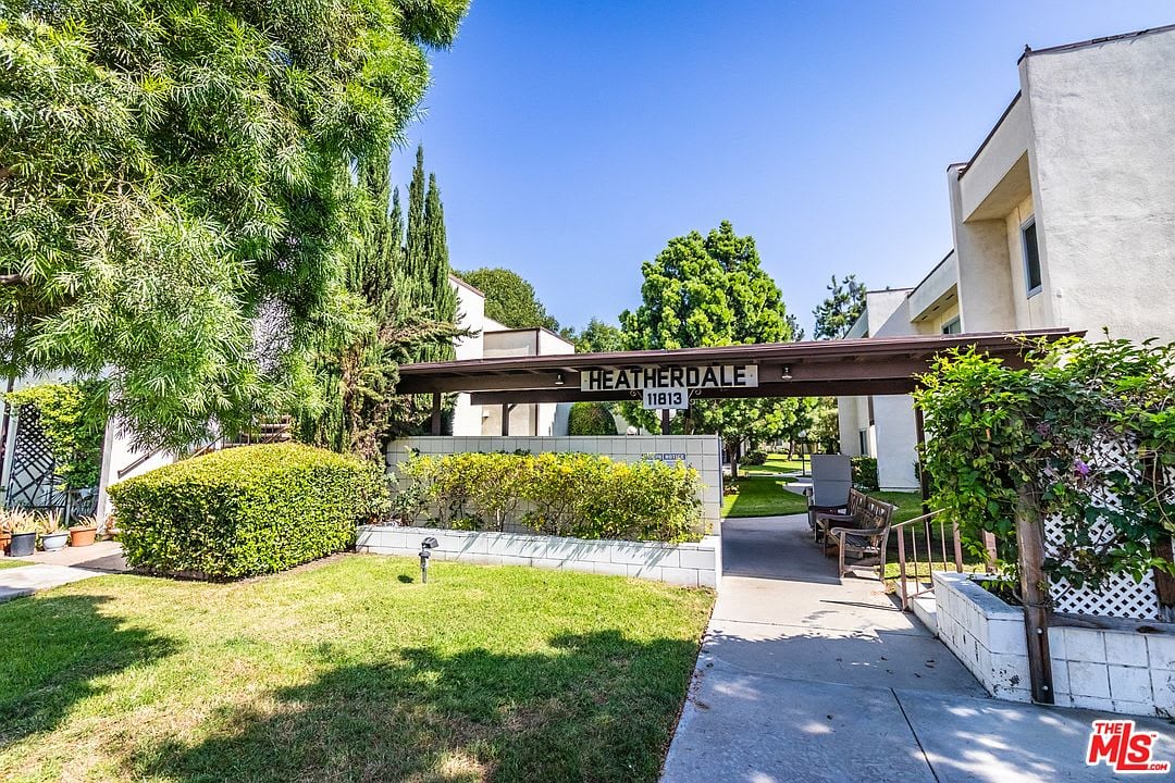 11813 Runnymede St Apt 31
