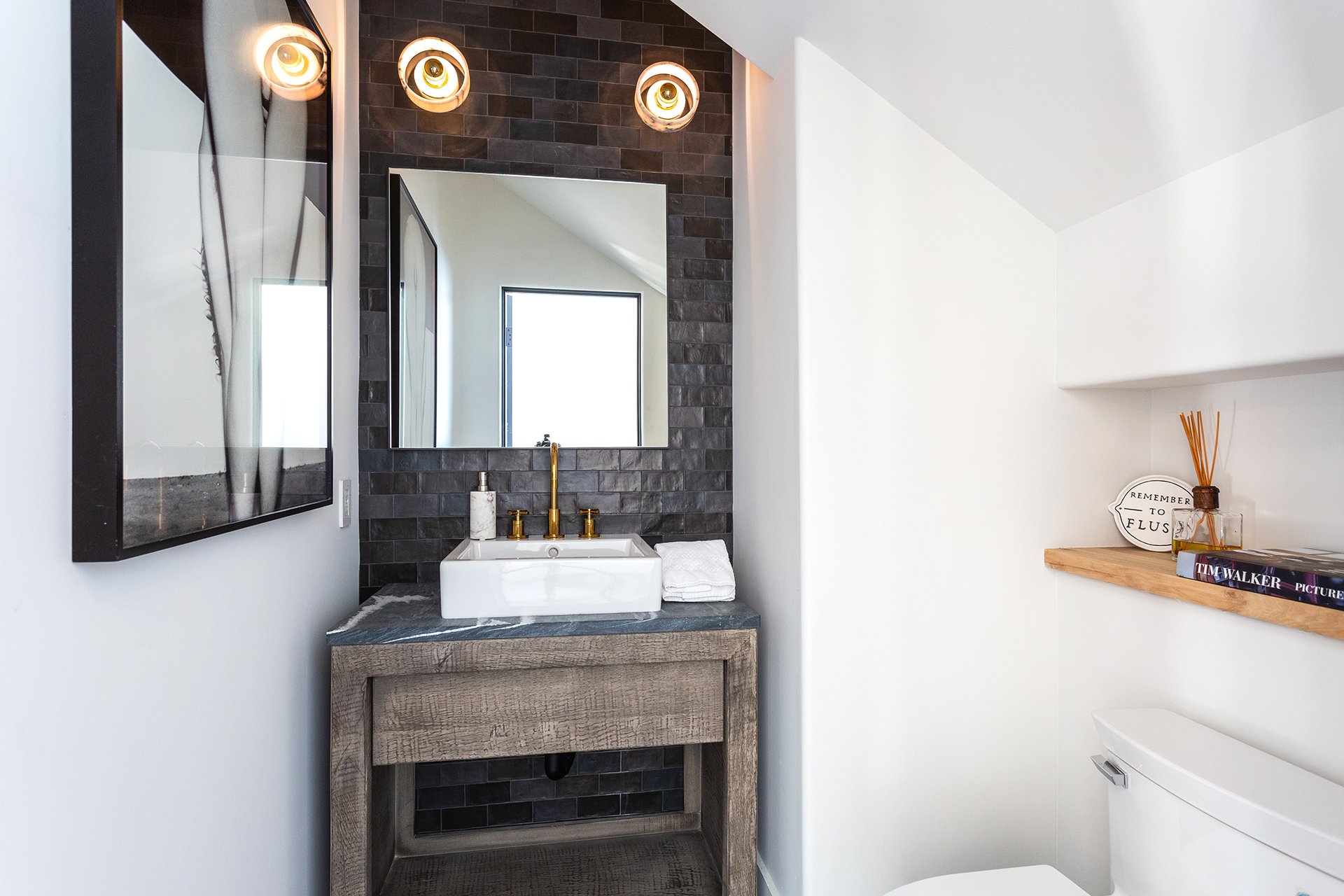 2943 Club Dr, Cheviot Hills