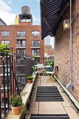 140 E 28th St #11F