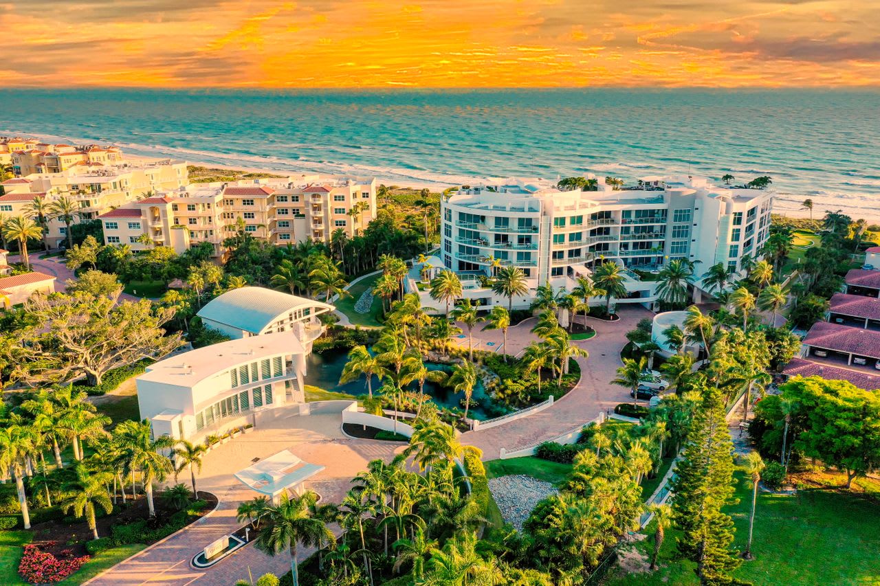 ARIA - Luxury Living on Longboat Key, Florida