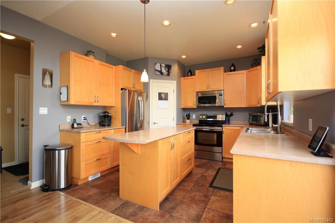 2419 Driftwood Dr, Sooke