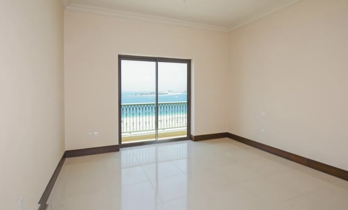 Golden Mile,Penthouse