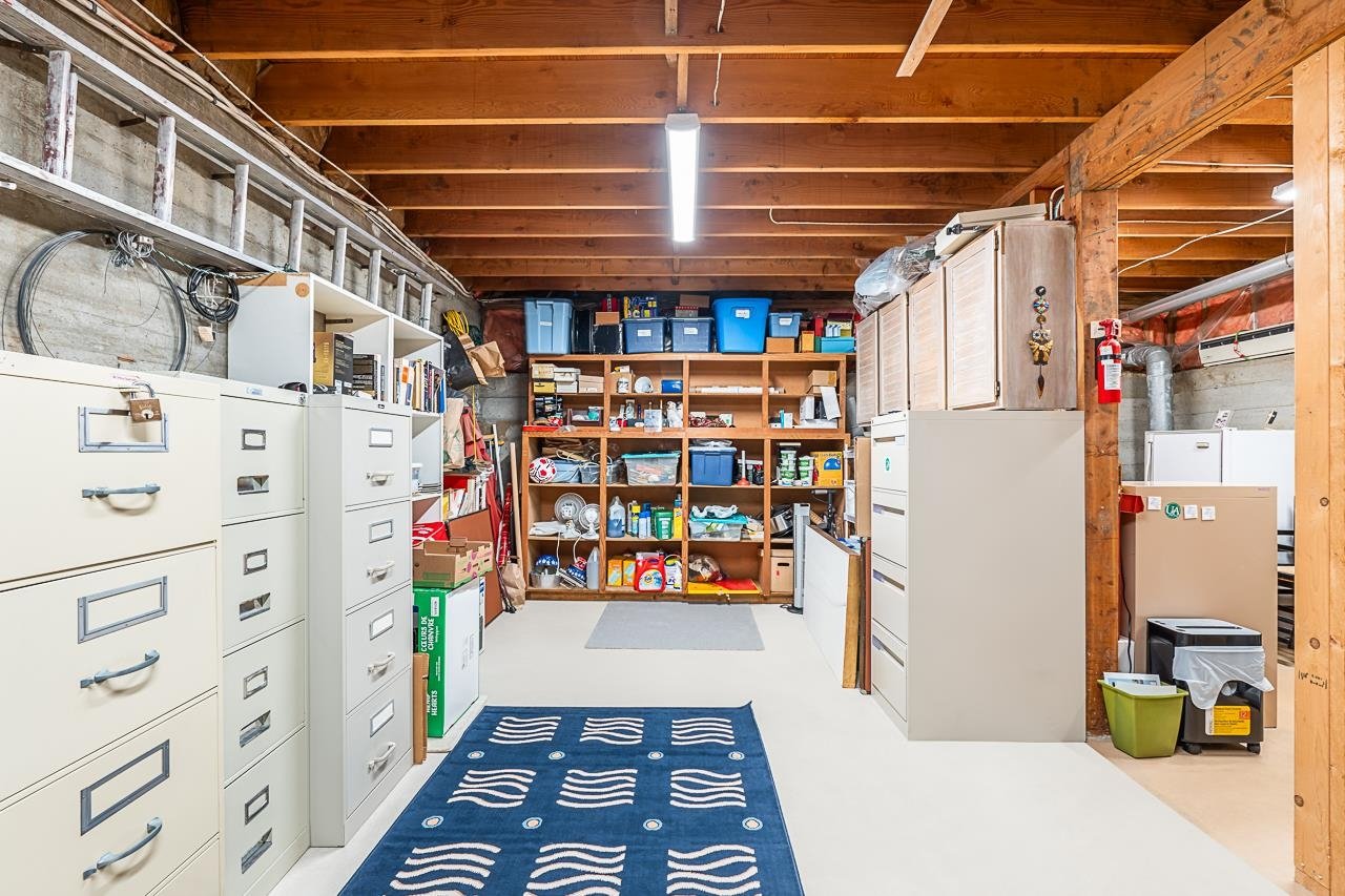 2343 Bellevue Ave
