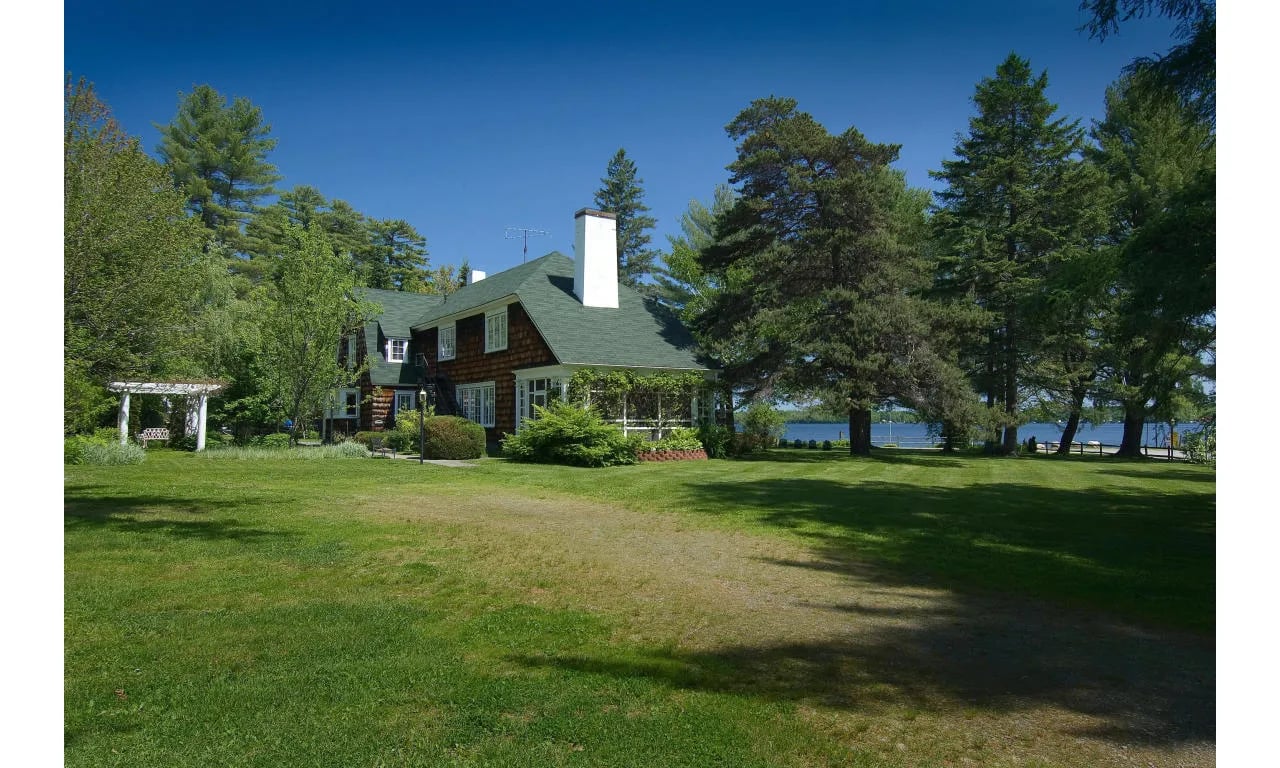 Home for Sale: 68 Beach Road, Madison
