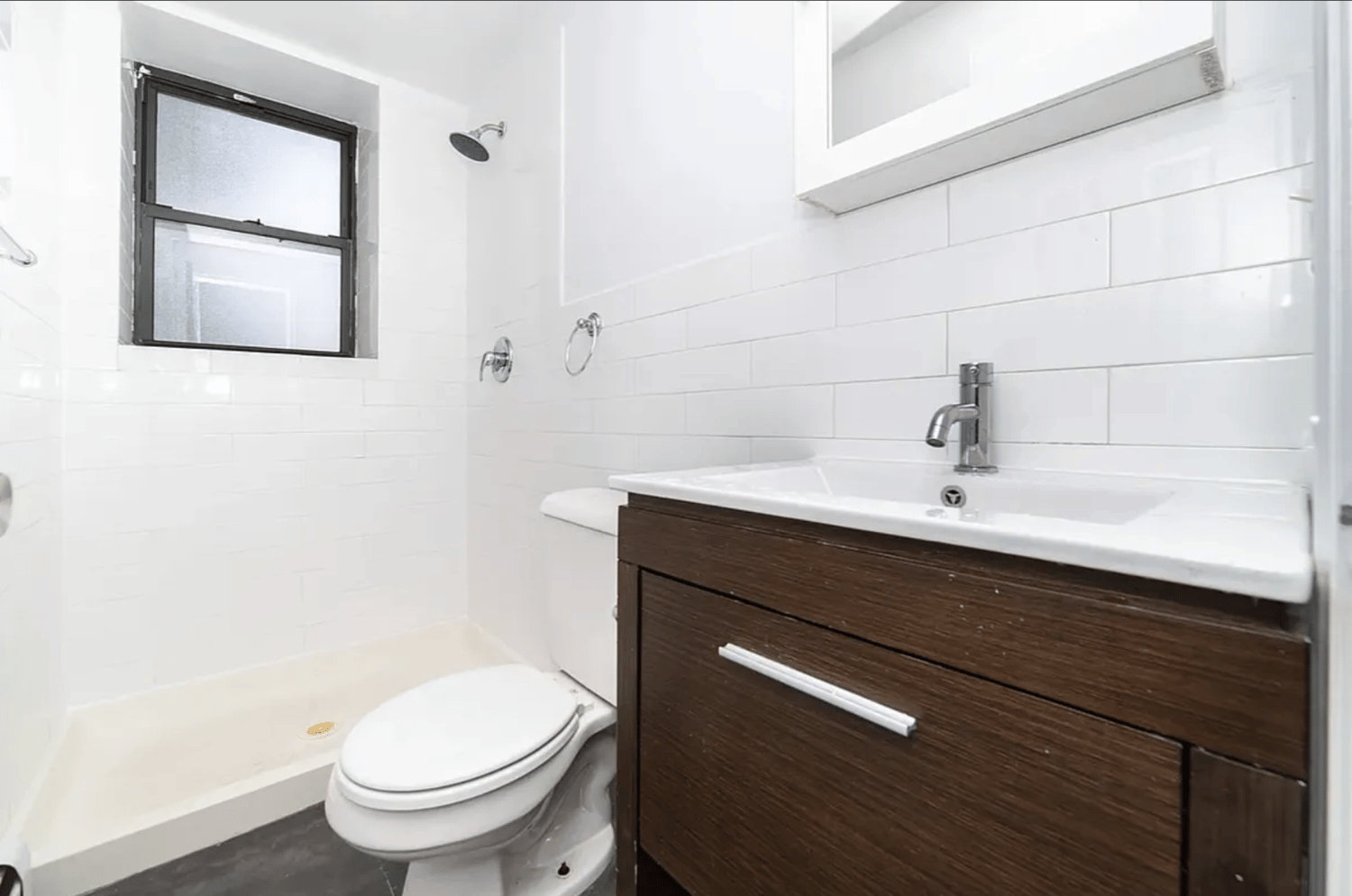 879 Dekalb Avenue, Apt 5