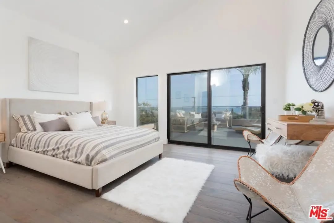21559 PCH