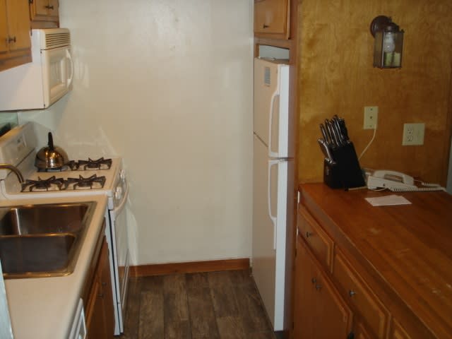 2000 N Village Dr, #319