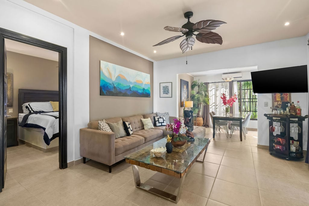 Mixed Use Income Property, Tamarindo, Guanacaste