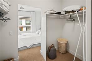 402-3811 Rowland Ave