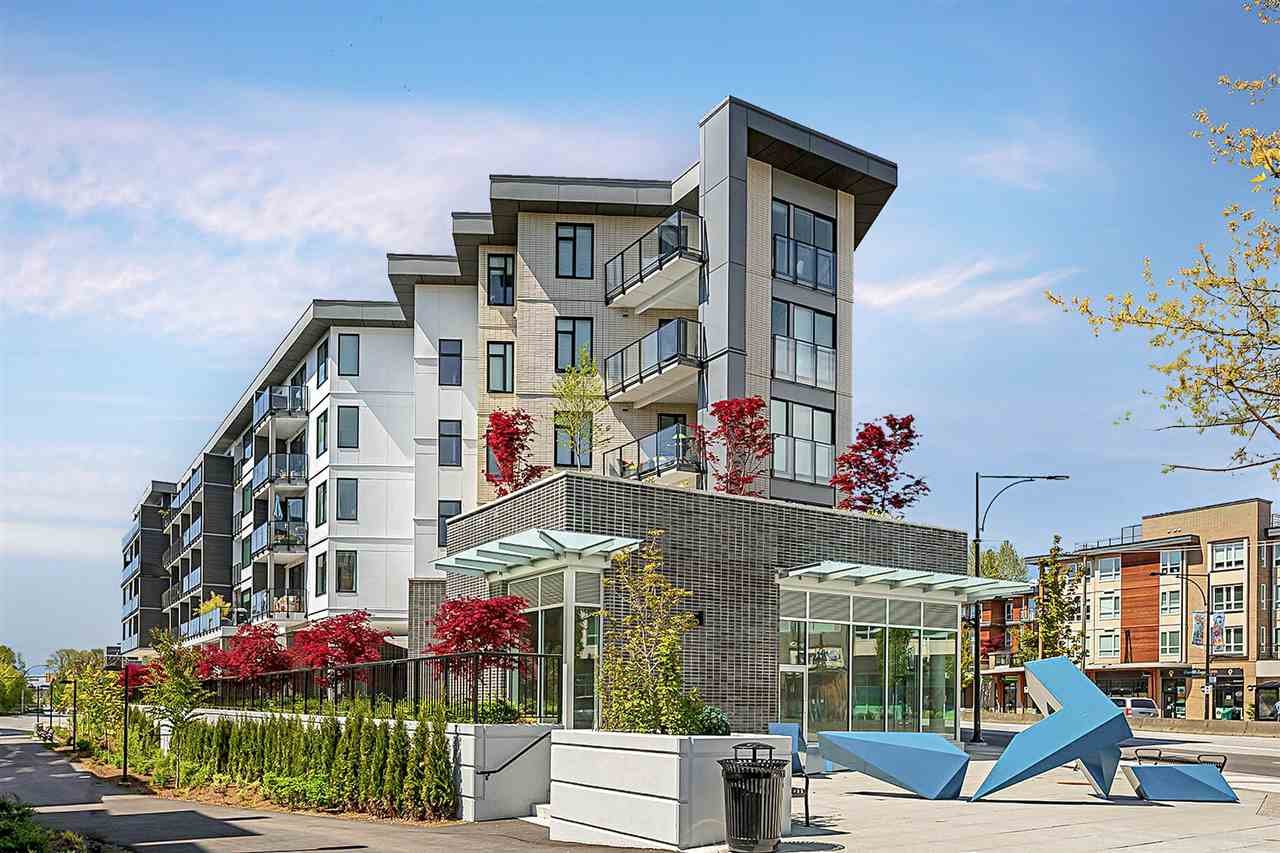 209-725 Marine Dr