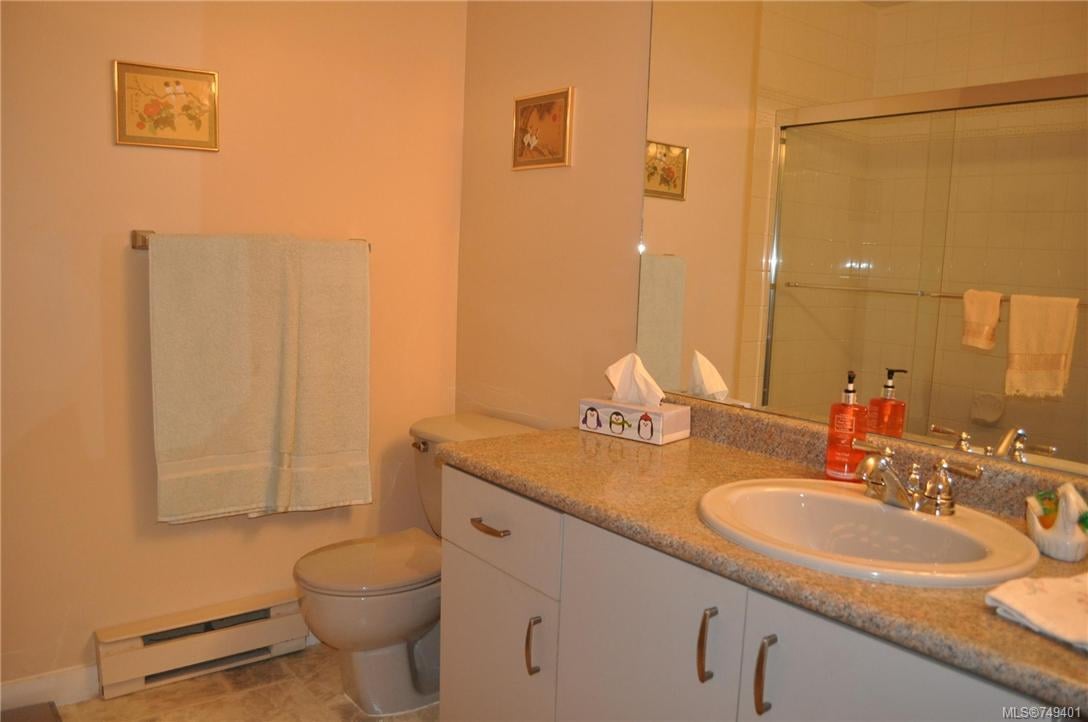 15-5110 Cordova Bay Rd