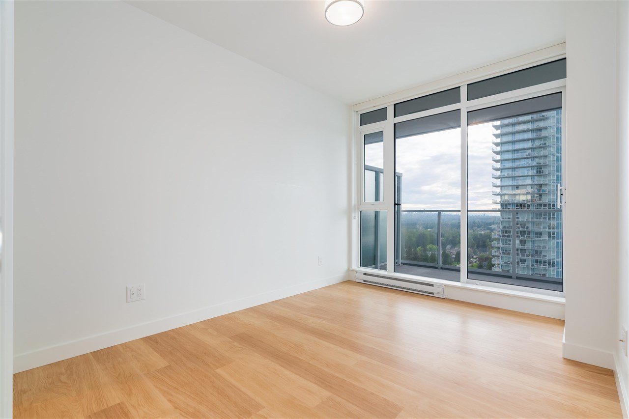 1404-525 Foster Ave