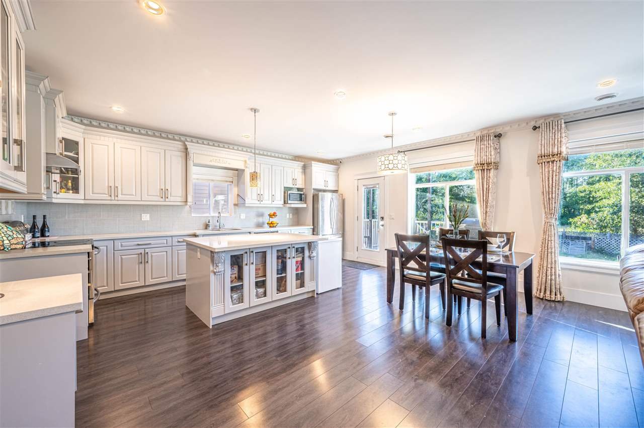 17363 64a Ave