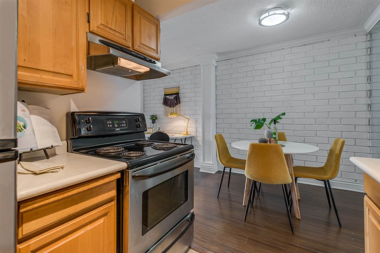 218-2366 Wall St