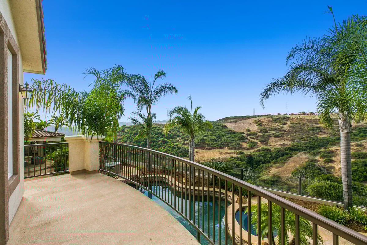 5255 Raven Hill Point