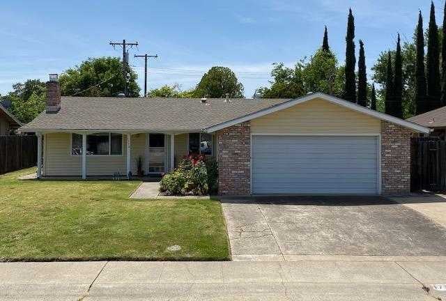 1714 Tanglewood Lane