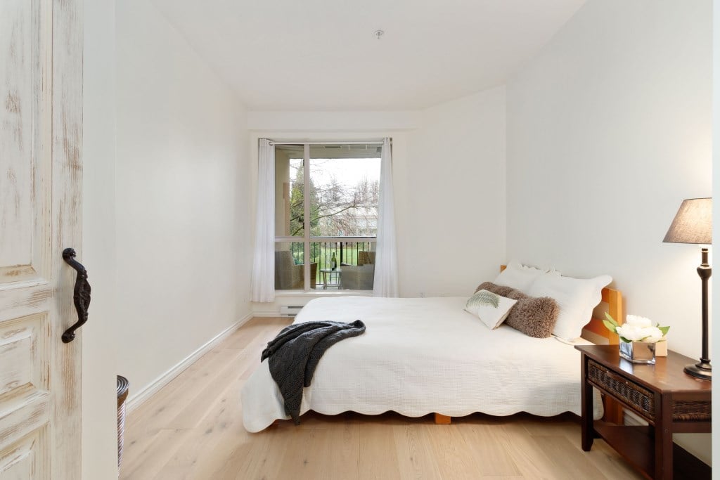 262-2175 Salal Dr