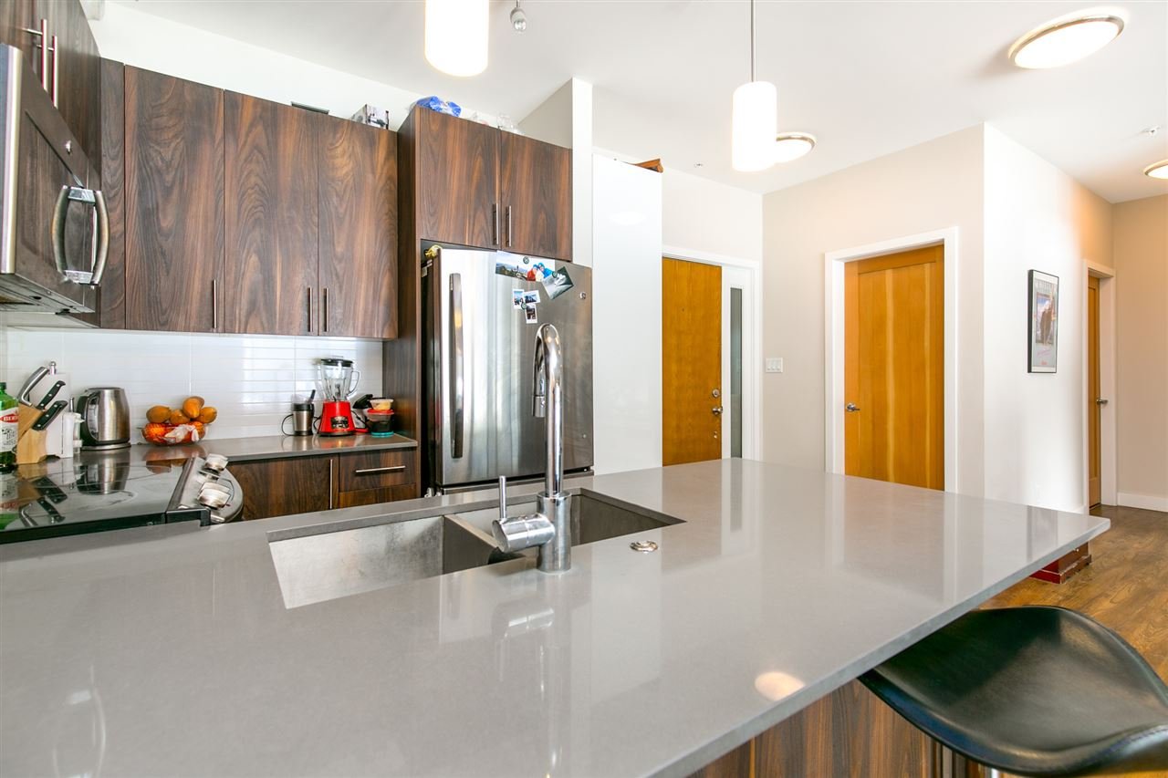 204-1025 Legacy Wy