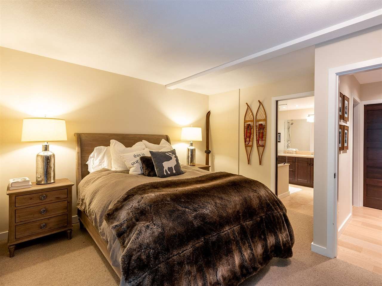 8-4636 Blackcomb Wy