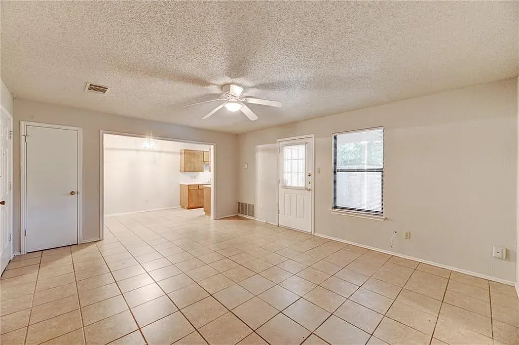 1724 Rawhide Loop