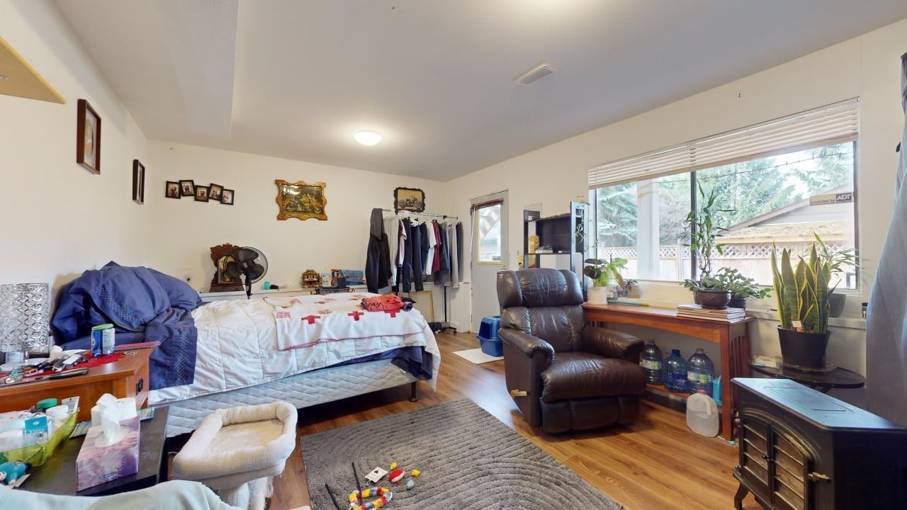 1980 Spruce Dr