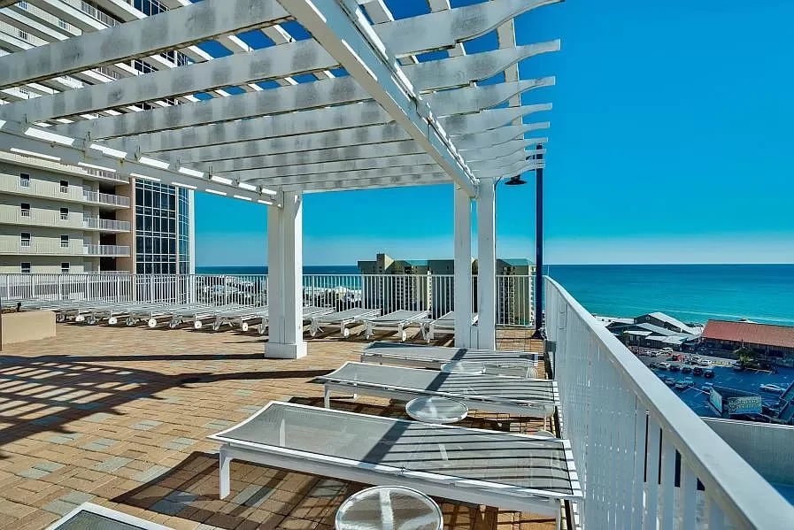 9860 S Thomas Drive Unit 1015