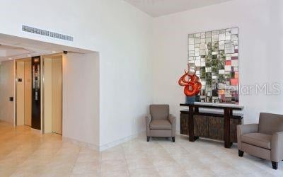 11 SUNSET DR #101