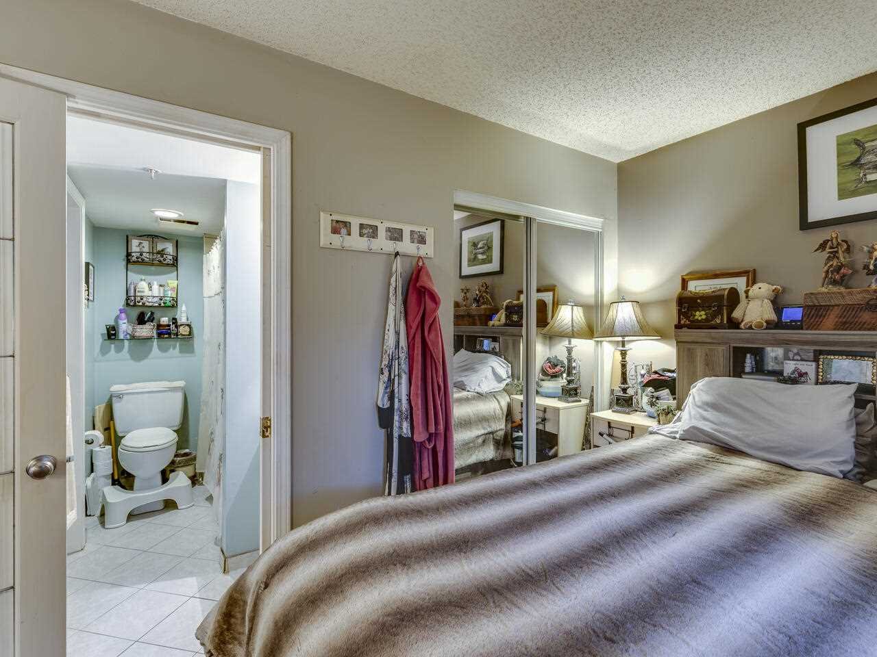 B108-40120 Willow Cres
