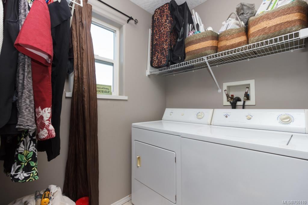 632 Olympia Ridge, Langford
