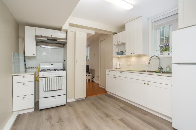 1371--1377 Maple Street, Vancouver