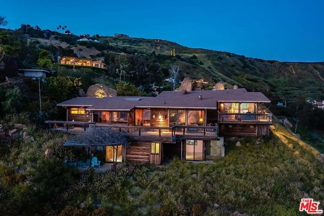 Rustic Malibu Mid Century, Architect Doug Rucker