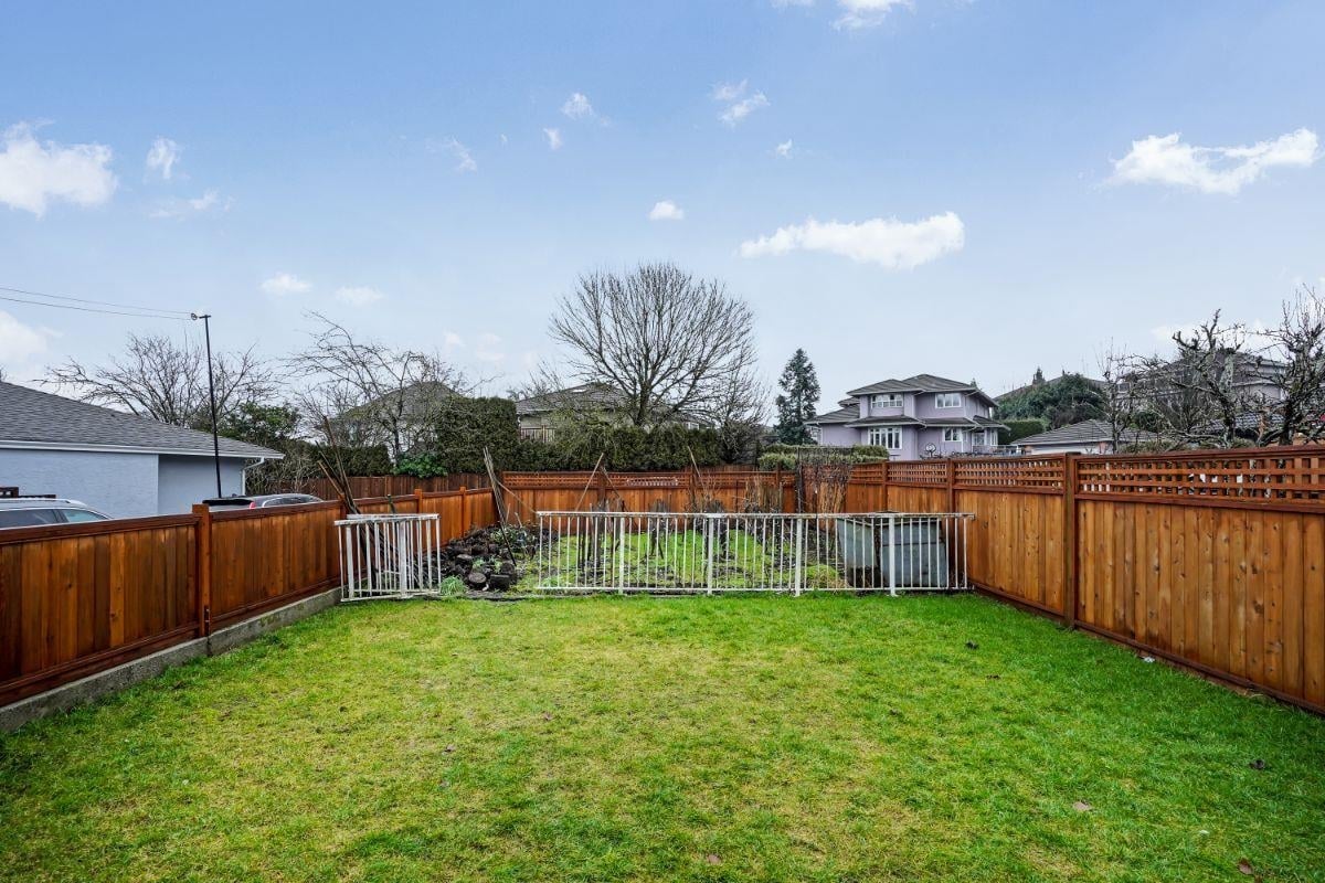 7562 Cariboo Road Rd, Burnaby