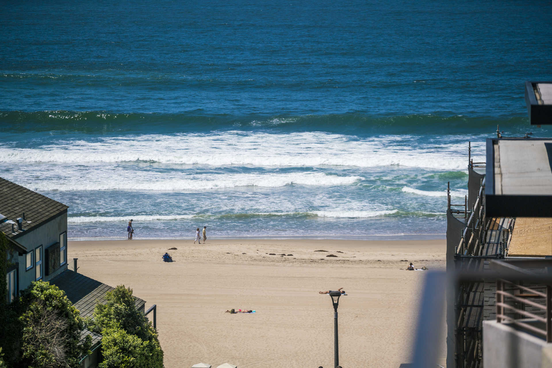 Manhattan Beach Walk Street